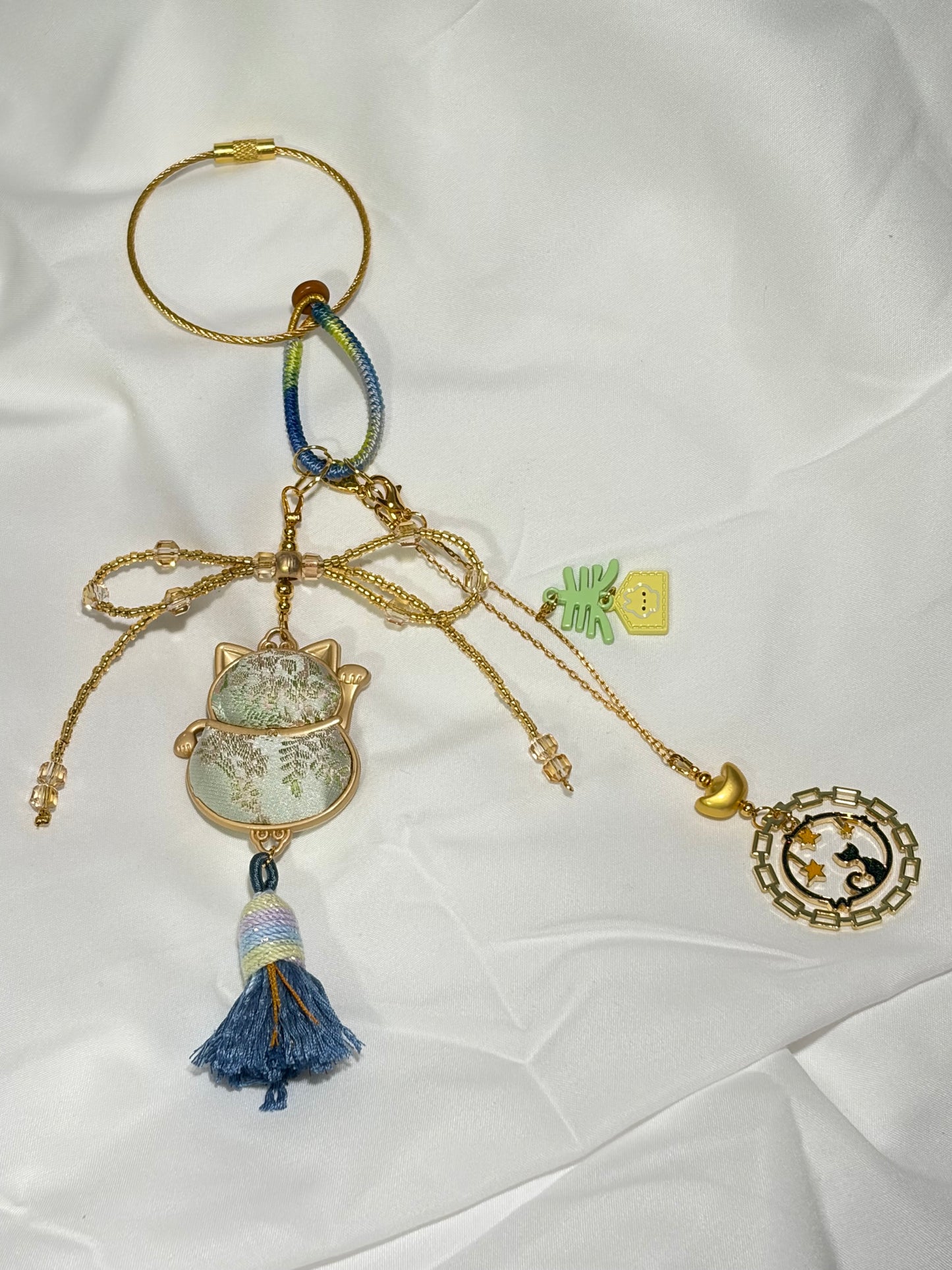 Maneki Neko Blessing Keychain